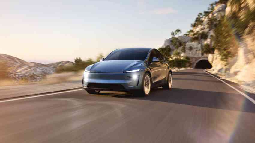 Glacier Blue Model Y artık Orta Doğu’da mevcut